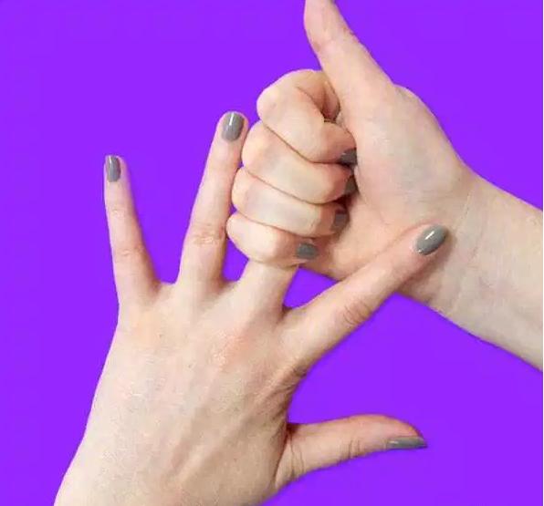 Среден пръст – умора и гняв
